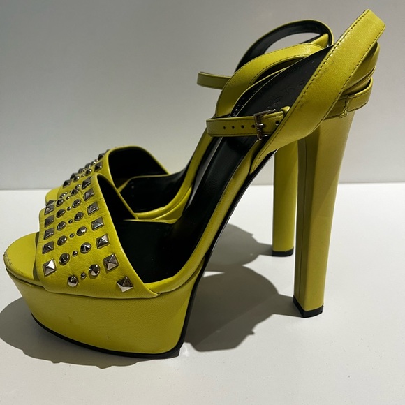 Gucci high heels with platforms. - Picture 2 of 6
